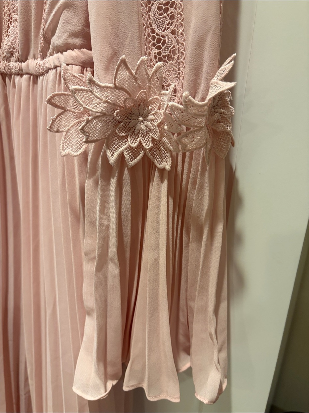 Self-Portrait Blush pink Floral Lace pleated belle sleeves long dress gown sz 4 - Picture 5 of 7